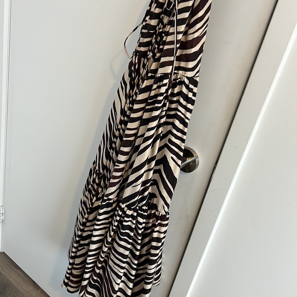 Banana Republic dress - Picture 4 of 8